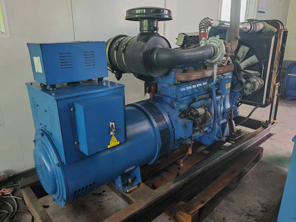 临渭100kW柴油发电机组使用多级机油有哪些优缺点？